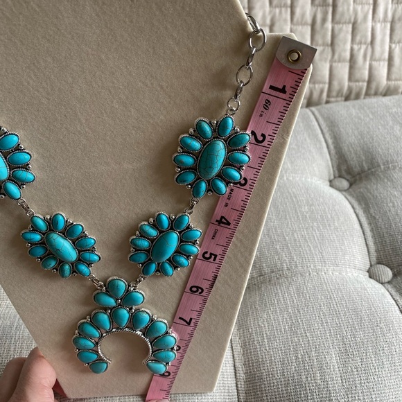 Turquoise Western Style Squash Bloom Necklace (Today’s Sale Pick!) - Picture 5 of 5